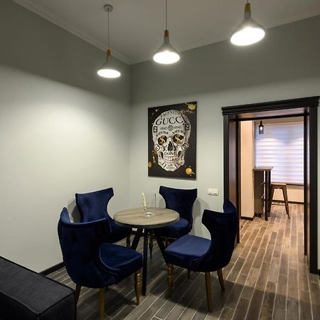 Apart Hotel Fusion Chernivtsi Exterior photo