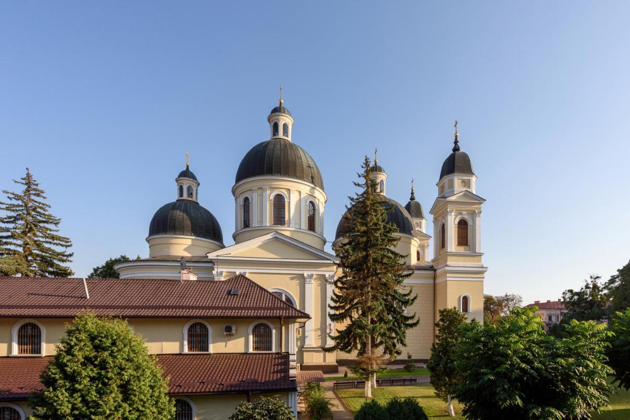 Apart Hotel Fusion Chernivtsi Exterior photo