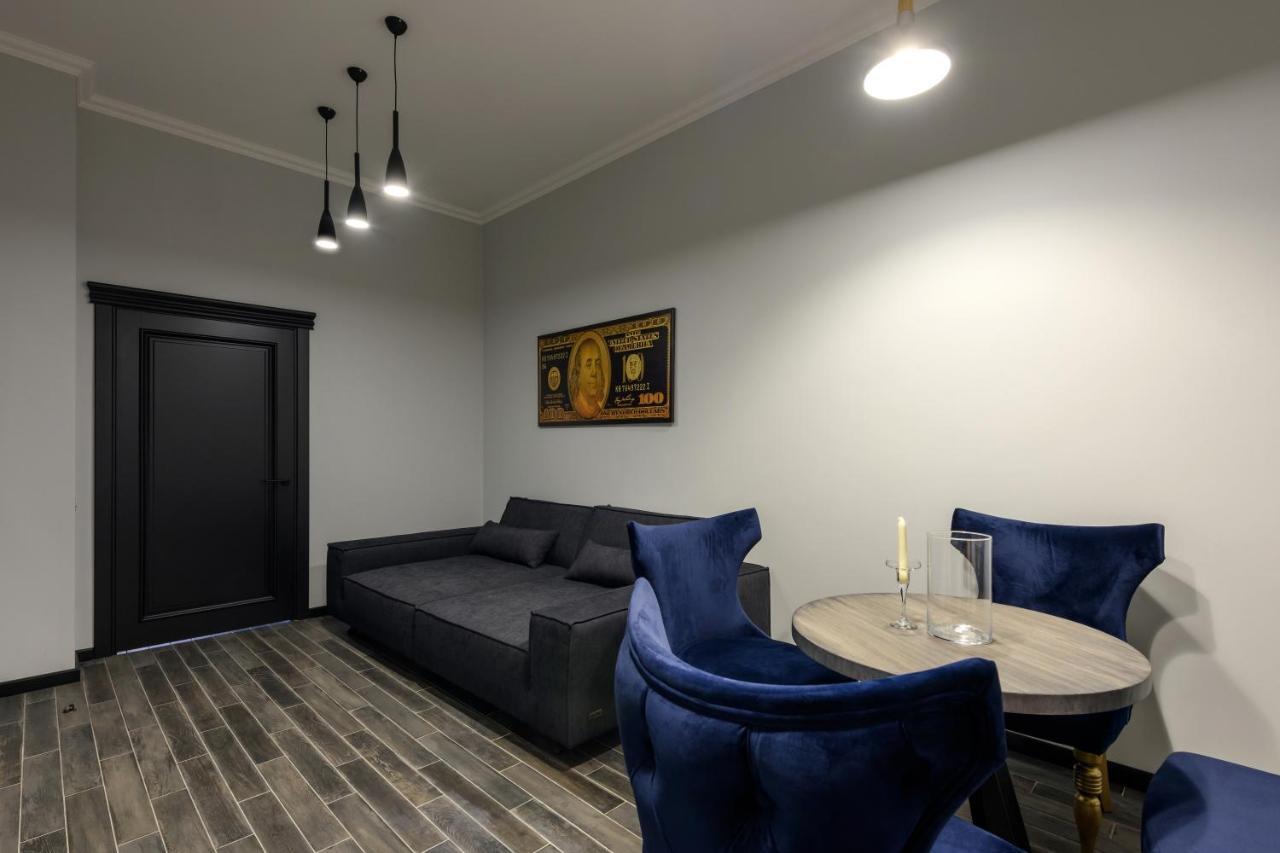 Apart Hotel Fusion Chernivtsi Exterior photo