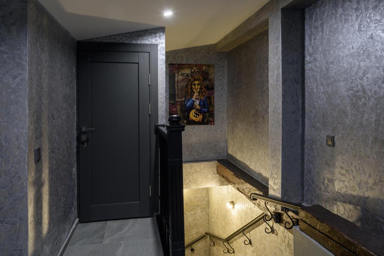 Apart Hotel Fusion Chernivtsi Exterior photo